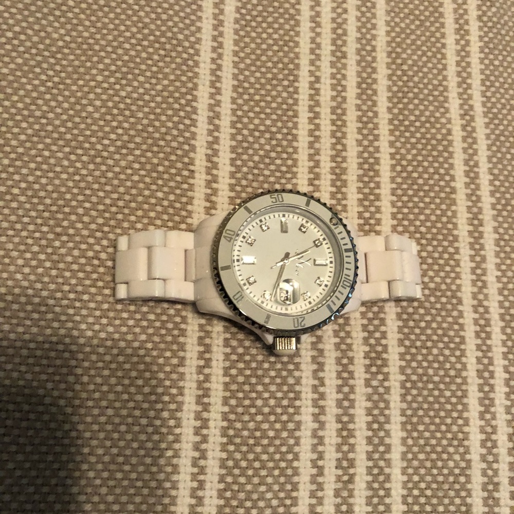 White Toy brand watch-never worn new without box